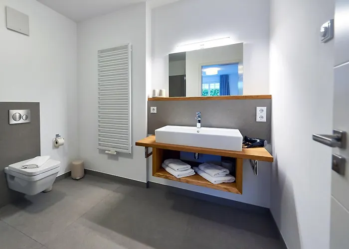 Beatrice - 03 * Binz